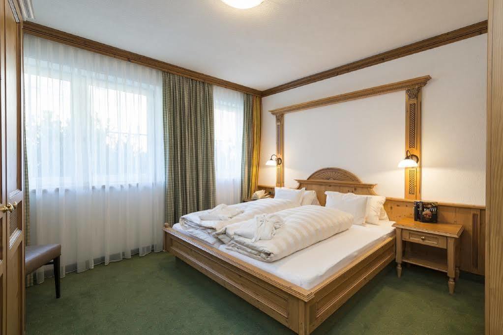Landhaus Jenewein โอเบอร์กัวร์เกิล ภายนอก รูปภาพ